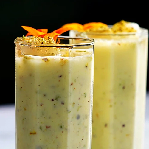 Lassi spécial “pistaches et coco”